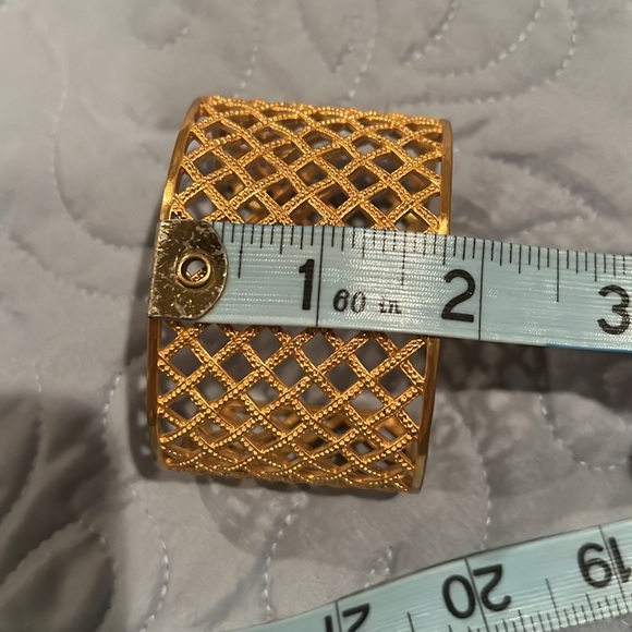 Julie Vos Cuff Bracelet - Picture 11 of 11